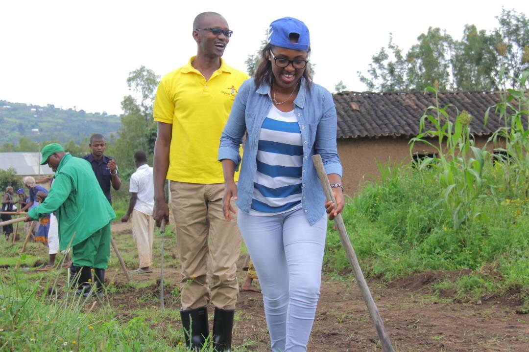 Muri iyi minsi uganira n’abamaze kubaka ingo bakakubwira ibibazo bafite waba uri ingaragu ukumva gushaka umufasha bigenda bikuvamo. Abantu bashakana bishimanye, urukundo n’urugwiro ari byose ariko nyuma y’igihe gito bya byishimo bikagenda biyoyoka.