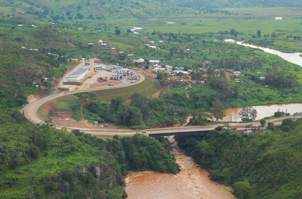 Rwandan truck drivers are being blocked by their Tanzanian counterparts