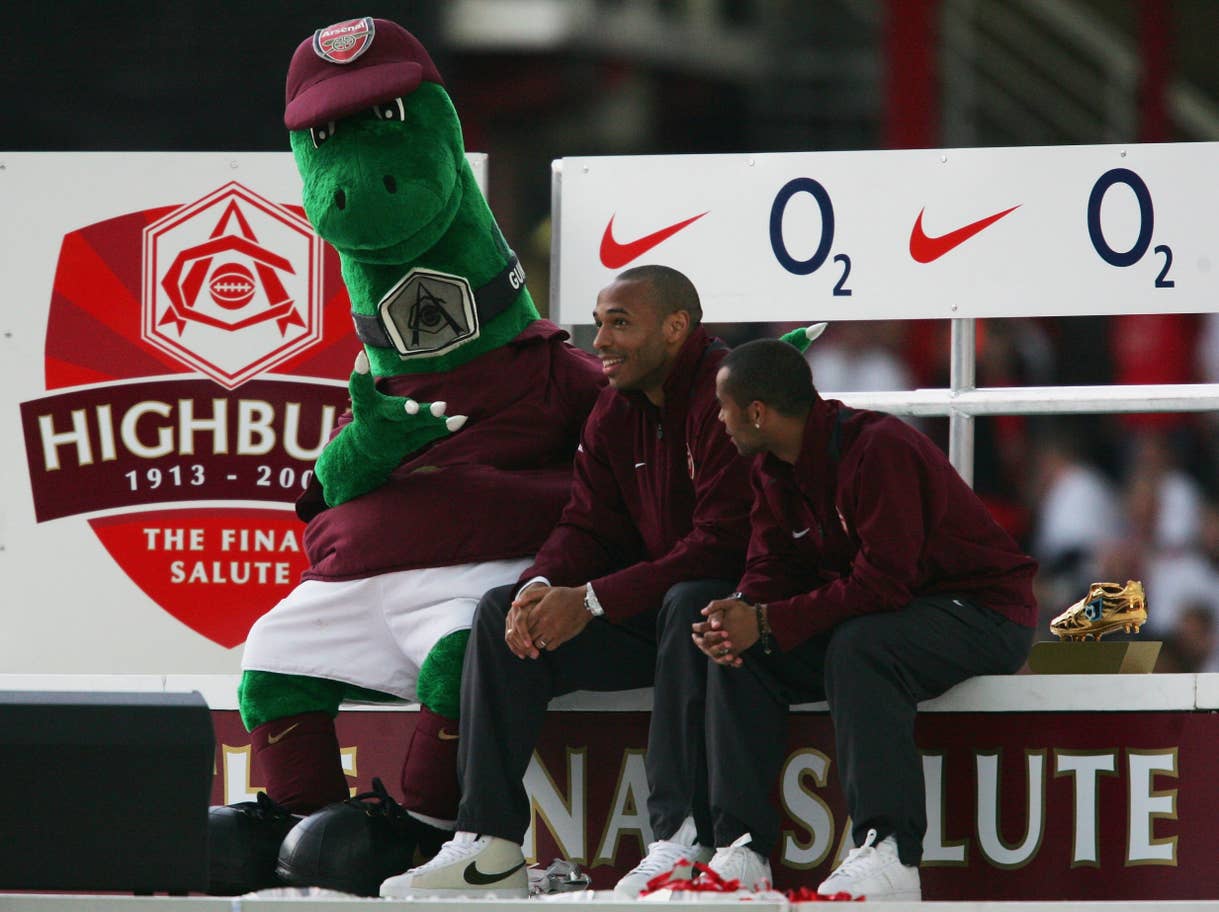Arsenal mascot Gunnersaurus