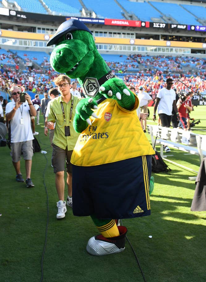 Arsenal mascot Gunnersaurus