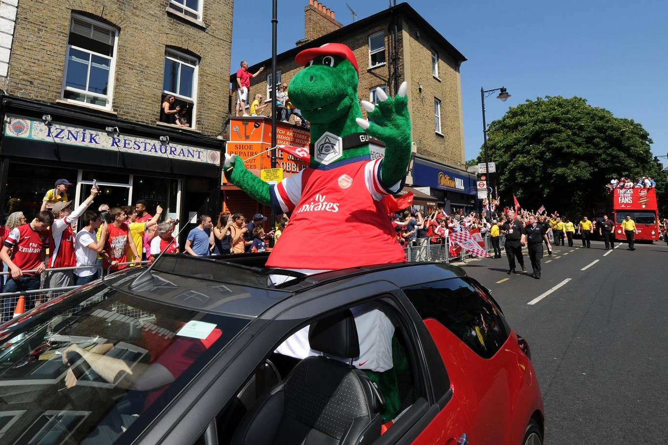Arsenal mascot Gunnersaurus