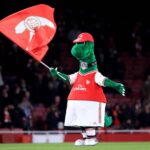 Arsenal mascot Gunnersaurus