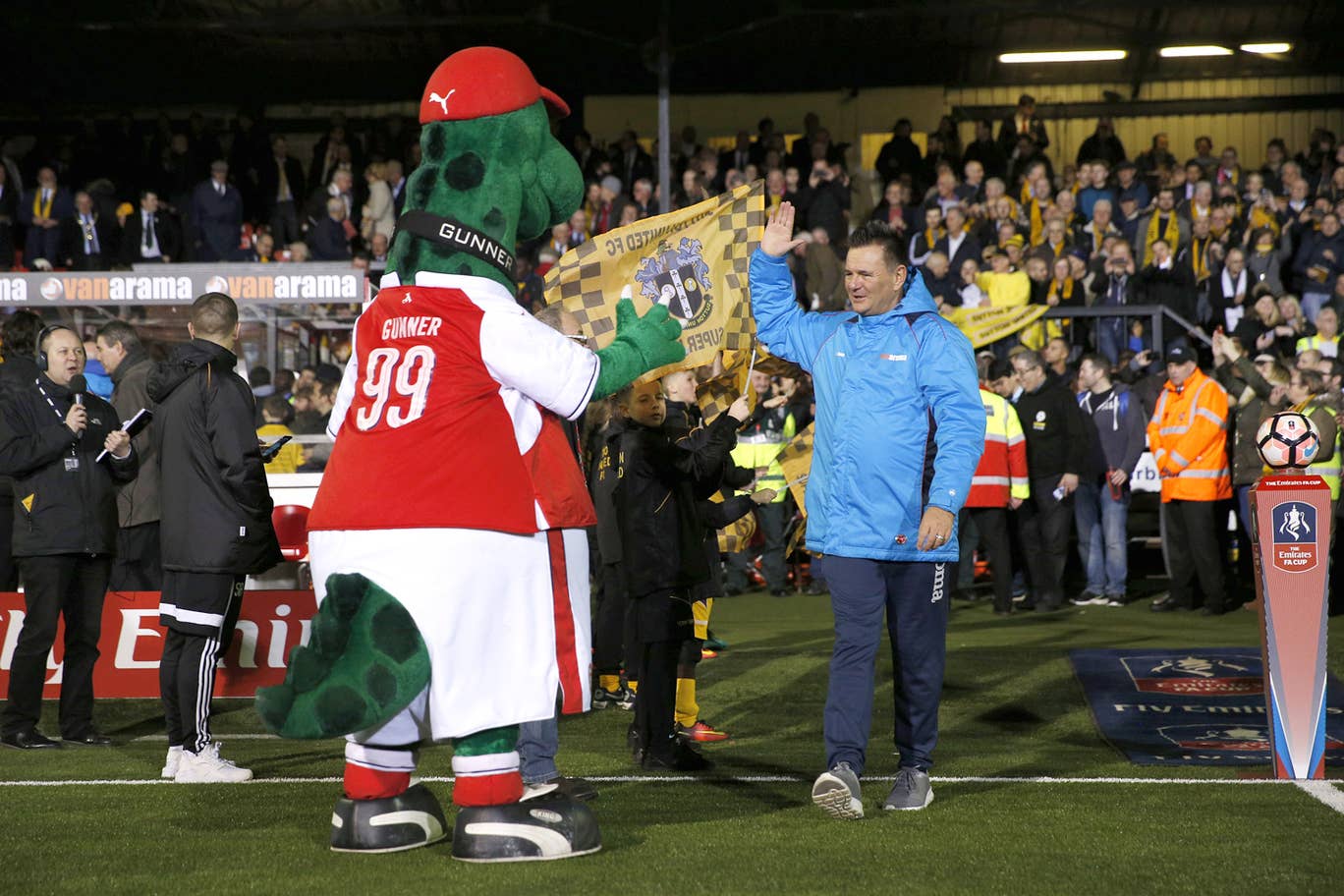Arsenal mascot Gunnersaurus